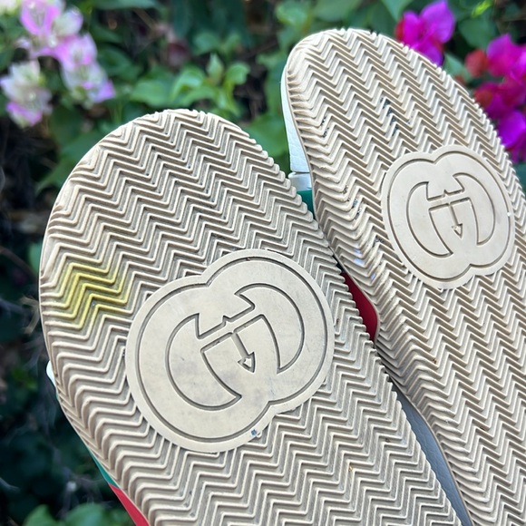 Gucci Rubber GG interlock slides sandals.❤️ - Picture 11 of 17